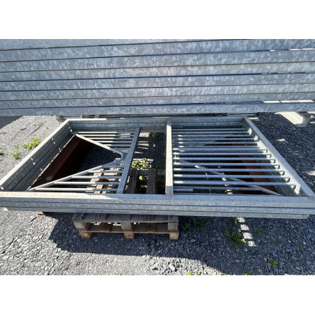 Porte coulissante barreaudée